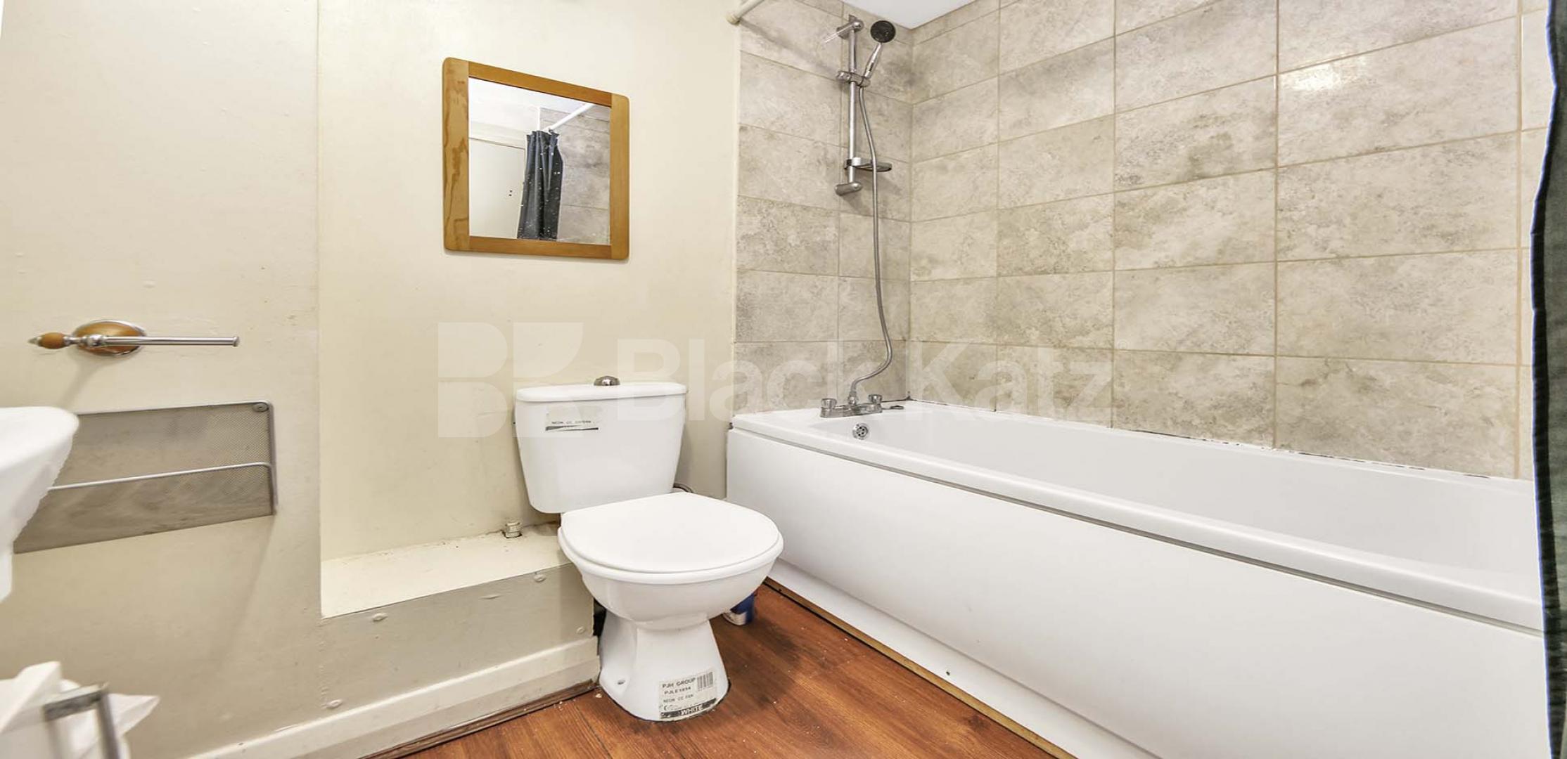 			UNDER OFFER , 1 Bedroom, 1 bath, 1 reception Apartment			 Longfellow Way, London Bridge / Bermondsey